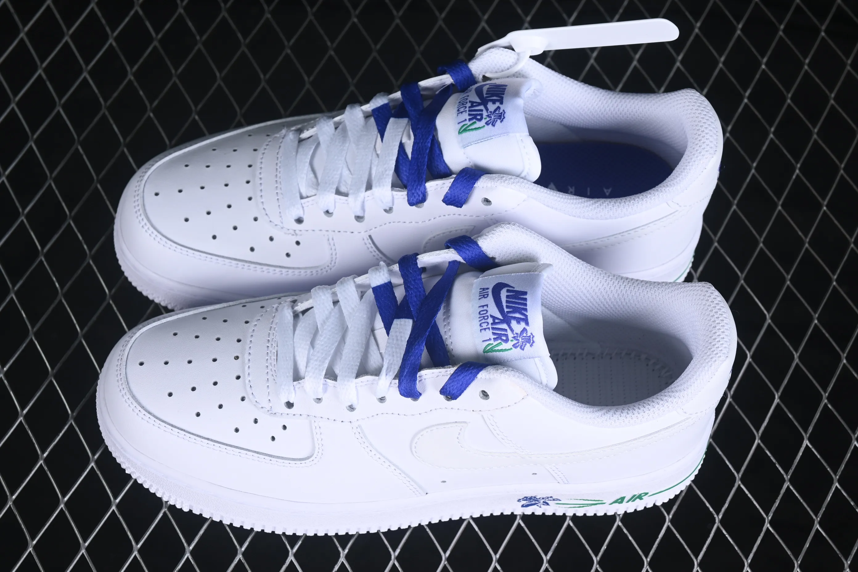 All categories Nk Air Force 1 Air Force series Nk Air Force 1 Low Air Force low-top Nike Air Force 1'07 Low Air Force 1 low-top casual sneakers IF0498-101